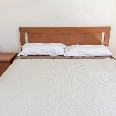 S130 - Sirolo, Deliziosa Con Terrazzo *