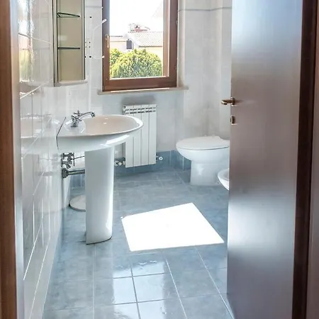 S130 - Sirolo, Deliziosa Con Terrazzo *