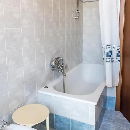 S130 - Sirolo, Deliziosa Con Terrazzo