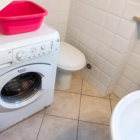 S130 - Sirolo, Deliziosa Con Terrazzo * シローロ